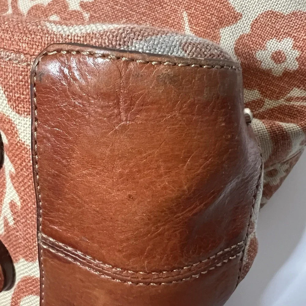 Liz Claiborne Hobo‎ Floral Bag
